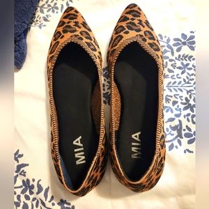 MIA size 8.5 ballerina loafers